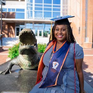 Meet your Posher, Alexandra